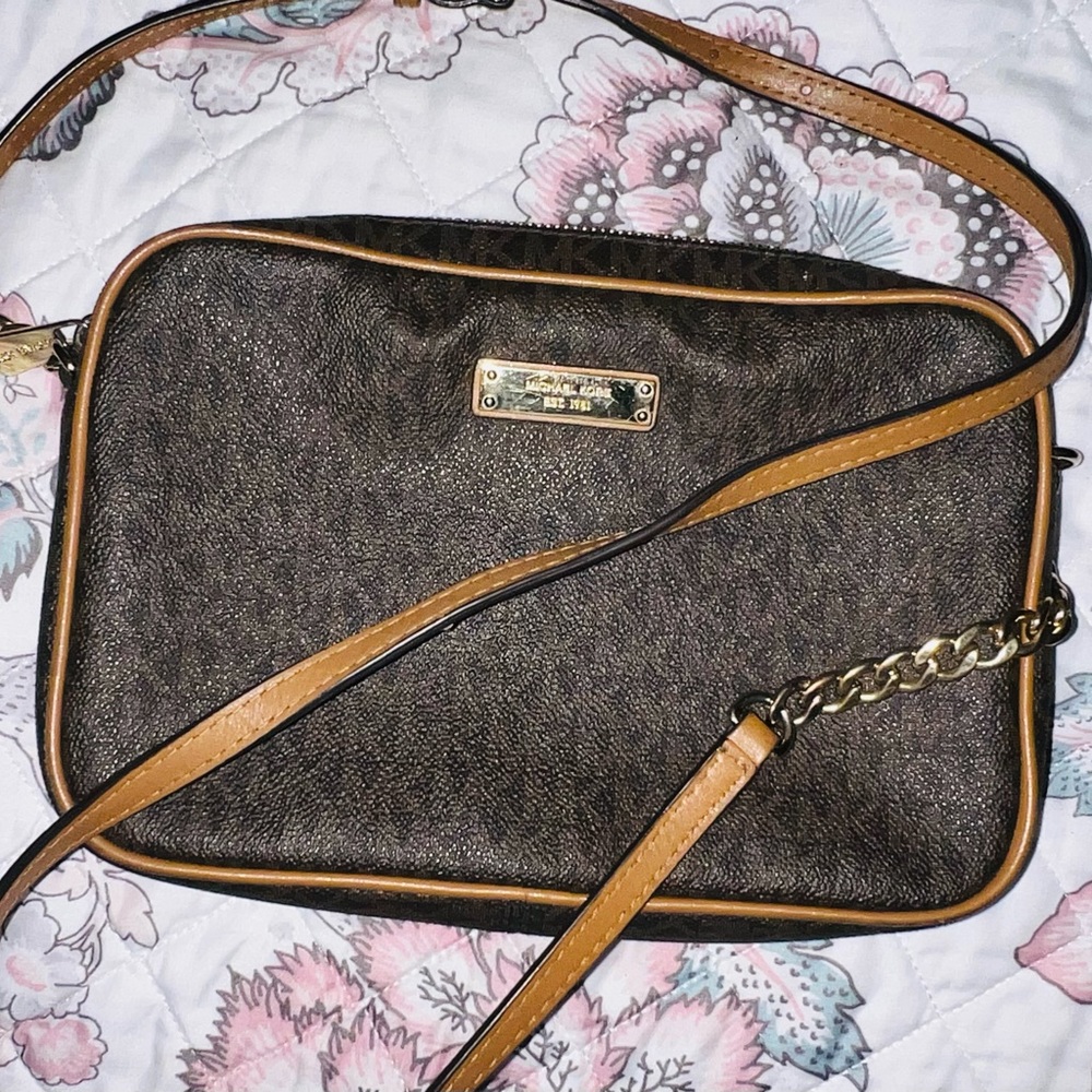 Michael Kors Jet Set Large Printed Logo Crossbody Bag